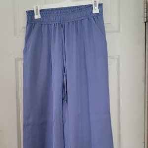 Wide leg pants